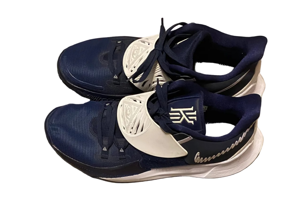 Nike Kyrie Low 3 Basketball Shoes — Men's Size 13 (Navy/White)