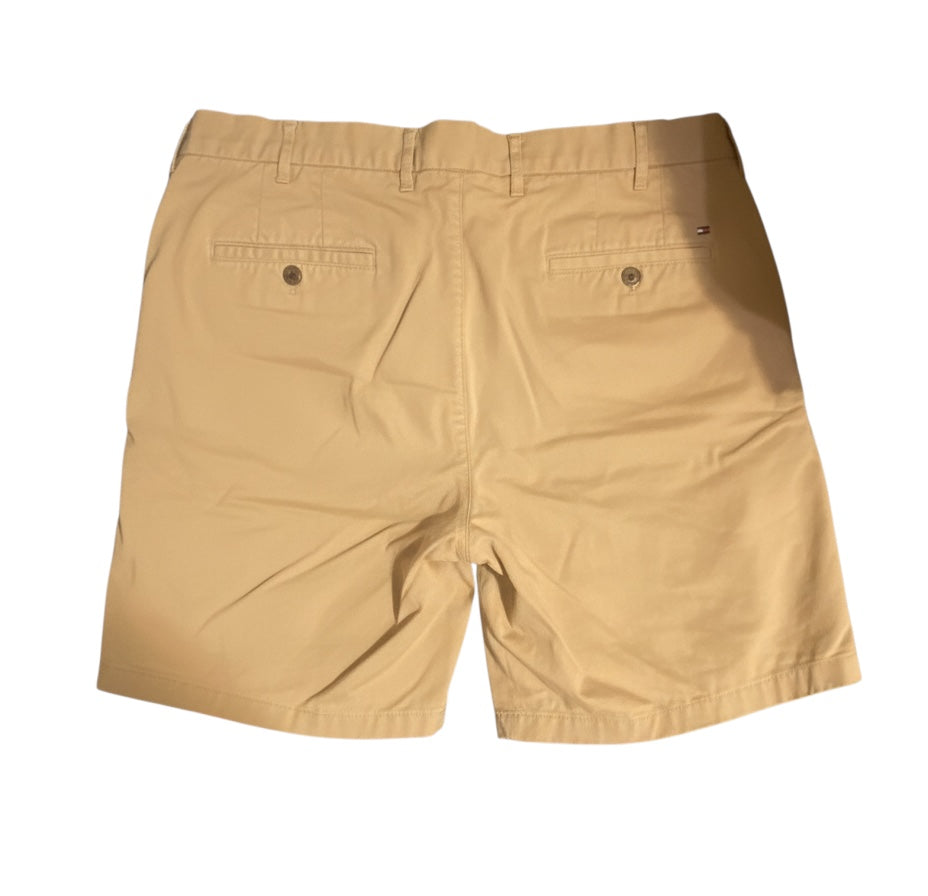 Tommy Hilfiger Men's Khaki Shorts – Preloved Casual Short