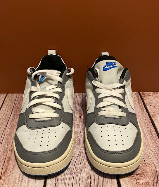 Preloved Nike Court Borough Low Unisex Sneakers