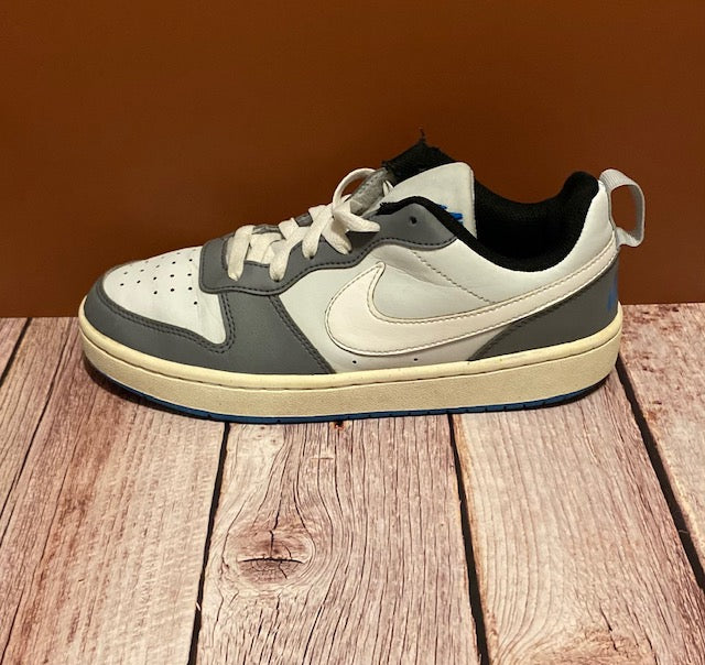 Preloved Nike Court Borough Low Unisex Sneakers
